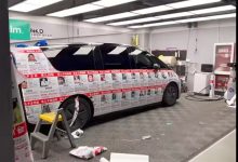 一辆理想MEGA车身贴满“寻亲启事” 车主：希望车衣早点被撕下来-紫竹林-程序员中文网