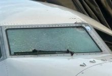 或被陨石砸中!美国一波音客机万米高空遭撞:挡风玻璃出现焦痕-紫竹林-程序员中文网