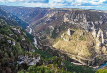 法国77岁老人不慎坠落近40米深谷被困:靠红酒撑过3天-紫竹林-程序员中文网