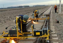 我国铁路道岔尖轨更换装置问世：作业效率提速三倍-紫竹林-程序员中文网