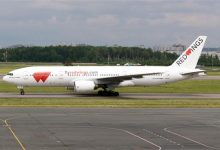 俄一波音777客机因发动机起火紧急返航 机上载有425人-紫竹林-程序员中文网