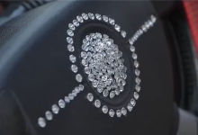 看完一身冷汗 消防实测方向盘上贴钻危险多大：秒变“阔剑地雷”-紫竹林-程序员中文网