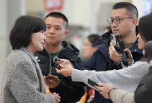 参加市十六届人大四次会议的代表报到，多位代表聚焦AI提建议-紫竹林-程序员中文网