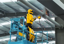 连干8小时不停歇!人形机器人完成全球首例人机协作高空焊接作业-紫竹林-程序员中文网