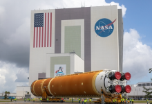 美国拟于2月实施载人绕月飞行任务 为人类重返月球做准备-紫竹林-程序员中文网