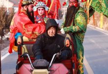 崽呀，跟额一搭回家过年咧，看社火嘞-紫竹林-程序员中文网