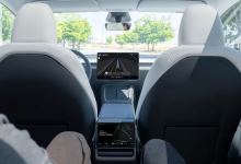 双重人工监管：特斯拉承认其 Robotaxi 仍需车内司机与远程操作员-紫竹林-程序员中文网
