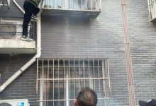 居民阳台火情初露苗头，微型站消防员巡逻时发现及时扑救-紫竹林-程序员中文网
