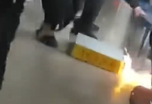 充电宝被拦男子竟怒摔 火车站突发起火太惊险-紫竹林-程序员中文网