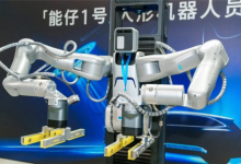 上汽“能仔1号”上岗！基于智元A2-W机器人打造 可智能抓取电芯-紫竹林-程序员中文网