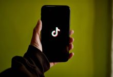 妈妈带女儿在大屏前跳舞火爆全网 当事人：既惊喜又惊讶-紫竹林-程序员中文网