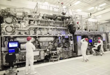 AI 芯片需求激增，ASML 计划今年生产至少 60 台极紫外光刻机-紫竹林-程序员中文网