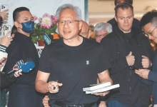 黄仁勋抵达中国台湾:英伟达史上最强“核弹”新品即将量产-紫竹林-程序员中文网