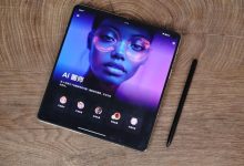 联想moto首款大折叠手机！moto razr fold图赏-紫竹林-程序员中文网